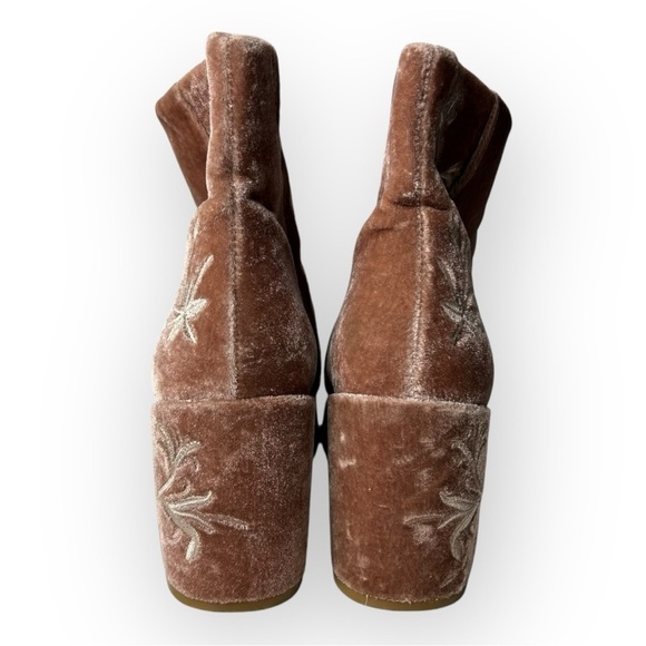 Kenneth Cole Renna Velvet Embroidery Booties 8 - Picture 2 of 9